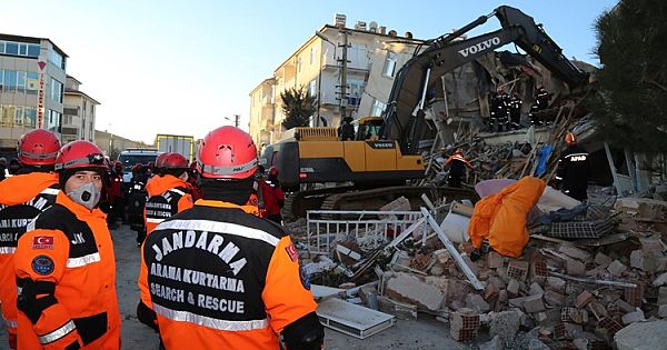 Elazığ Depremi Resimleri