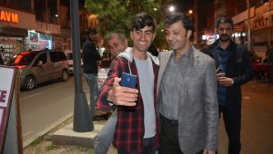 Eş Başkanlar İftar Sonrası Vatandaşlarla bir araya geldiler