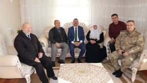 Patnos Kaymakamı Şehit yakınlarını ziyaret etti.