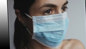 İspanyol göğüs hastalıkları uzmanları nasıl maske takılacağını açıkladı