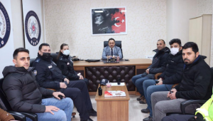 KAYMAKAM CANKATAR'DAN İLÇE EMNİYET MÜDÜRLÜĞÜ VE İLÇE JANDARMA KOMUTANLIĞINA YENİ YIL ZİYARETİ