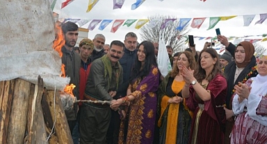 Patnos'ta Newroz Ateşi Coşkuyla Yandı!