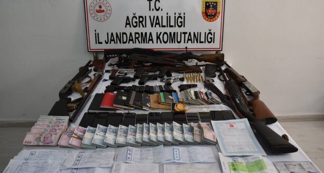 Ağrı’da tefecilere operasyon, 16 gözaltı