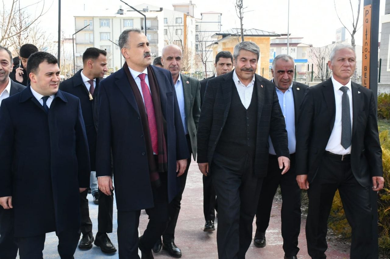 Ağrı Valisi Önder Bozkurt Patnos’ta Temaslarda Bulundu