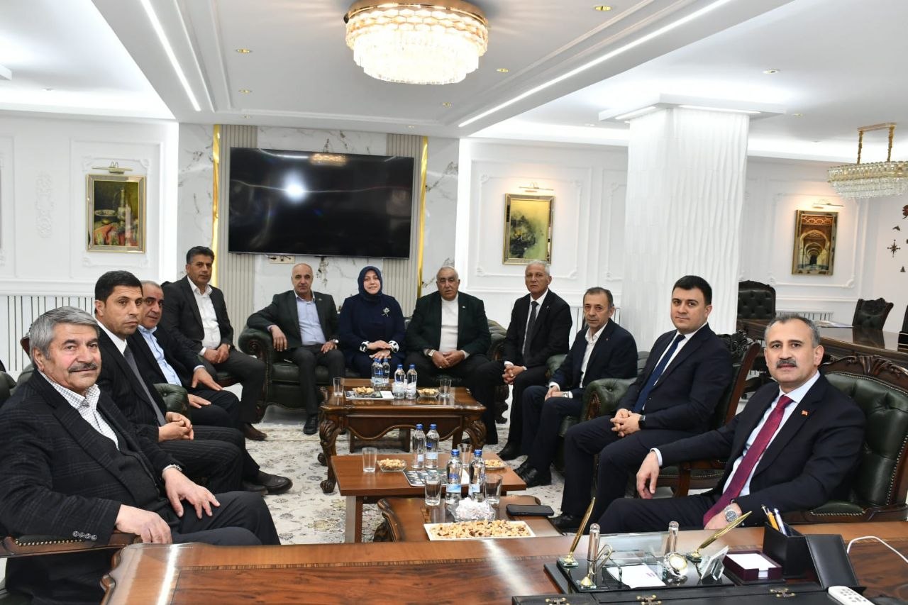 Ağrı Valisi Önder Bozkurt Patnos’ta Temaslarda Bulundu